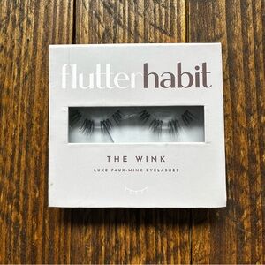 Flutter Habit False Lashes (wink)